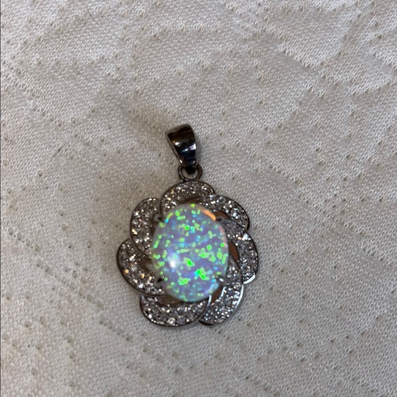Jewelry - Elegant Silver Opal Pendant
